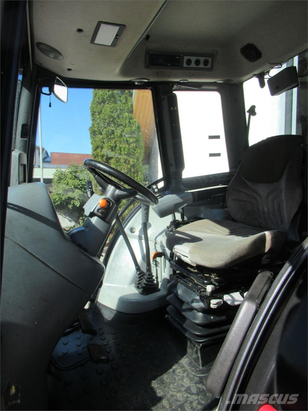 Valtra N 92 Hi Tech Tractoren
