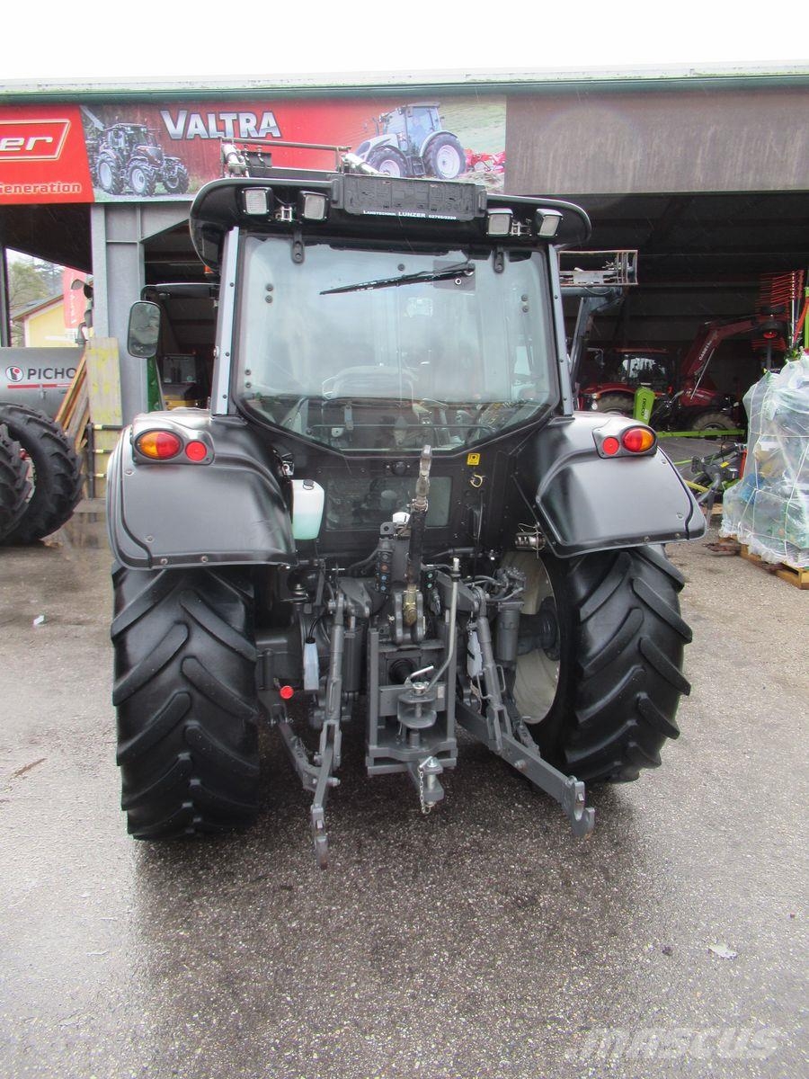 Valtra N 93 HiTech5 曳引機