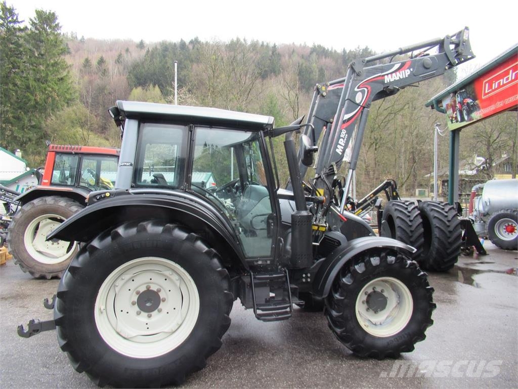 Valtra N 93 HiTech5 曳引機
