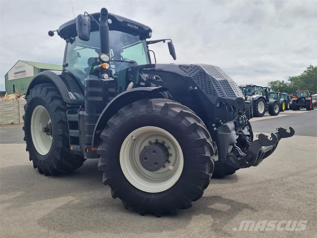 Valtra S394 (Stufe V) Tractoare