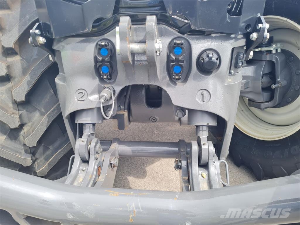 Valtra S394 (Stufe V) Tractoare