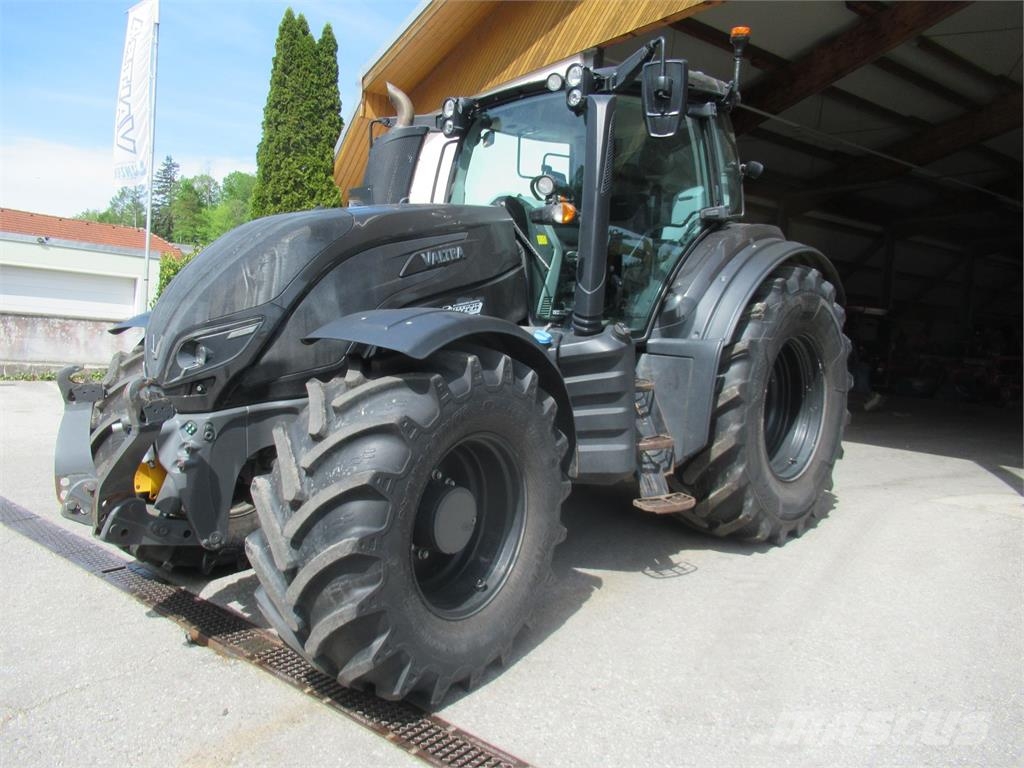 Valtra T 214 Direct Tractores