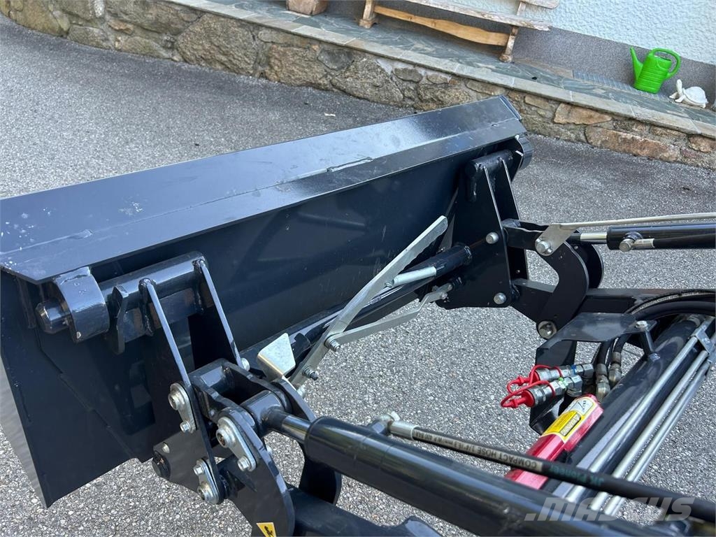  VHM VT30 Kleintraktor, Kompakttrakor Traktory