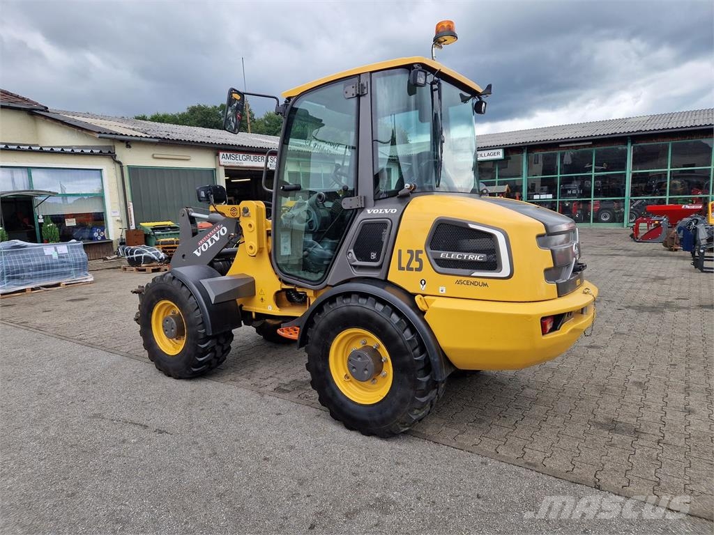 Volvo L25 Elektro Pale gommate