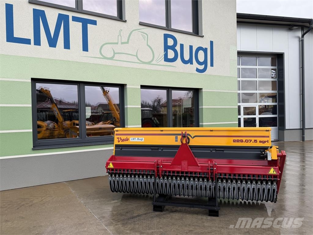 Vredo DZ 229.07.5 Nachsaatgerät mit Packerringwalze Outras máquinas e acessórios para lavoura