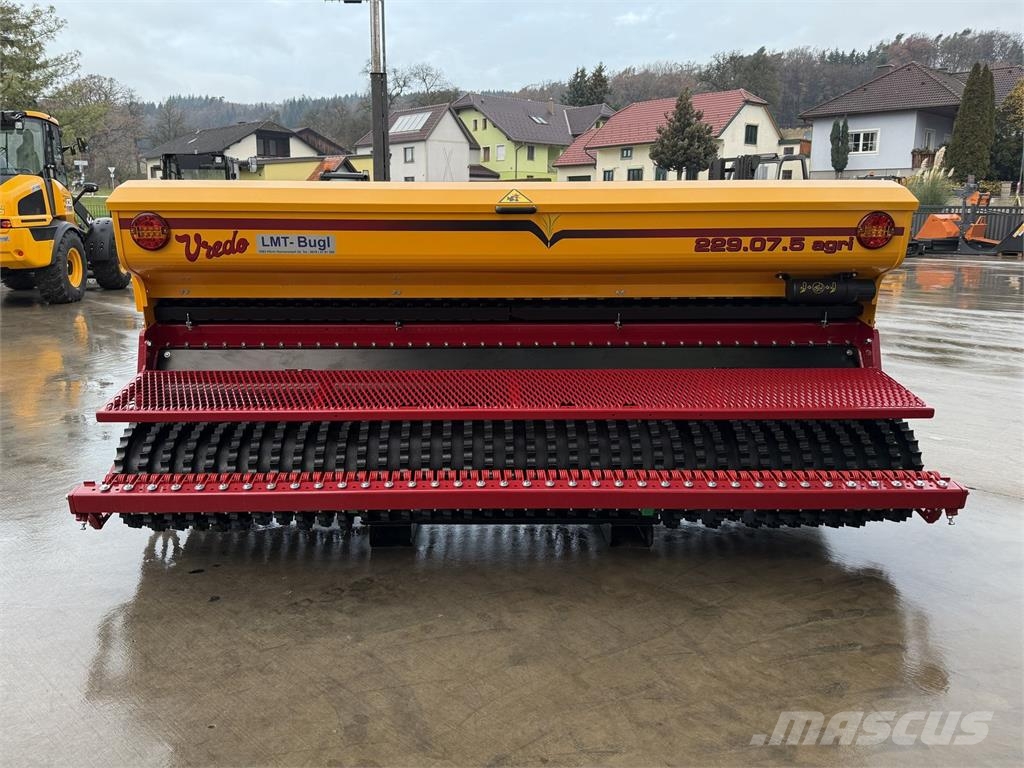 Vredo DZ 229.07.5 Nachsaatgerät mit Packerringwalze Outras máquinas e acessórios para lavoura