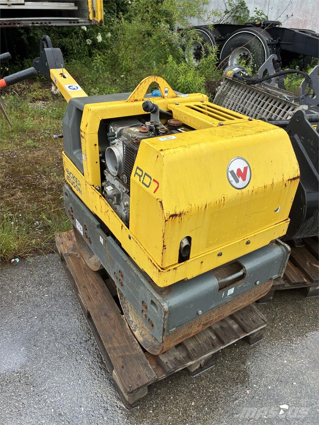 Wacker handgeführte Doppelvibrations-Tandemwalze مداحل متنوعة