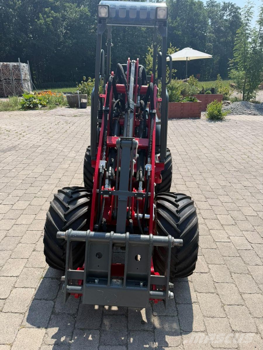 Weidemann 1140 LIGHT Εμπρόσθιοι φορτωτές και σκαπτικά