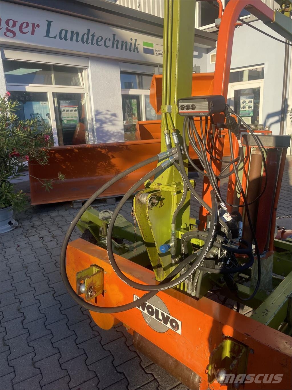 Wolagri Wolvo Wickelmaschine FW12 Druga oprema za žetev krme
