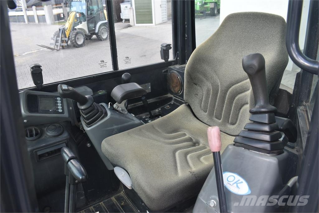 Yanmar VIO26-6 حفارات صغيرة أقل من 7 طن (حفارات صغيرة)