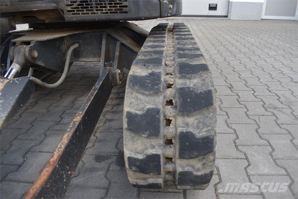 Yanmar VIO26-6 حفارات صغيرة أقل من 7 طن (حفارات صغيرة)