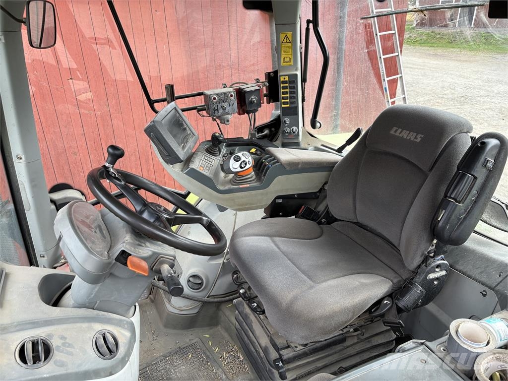 CLAAS ARION 640-4+L Traktorer