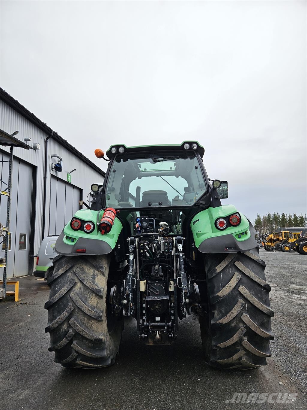 Deutz 6160.4+L+F+PTO トラクター