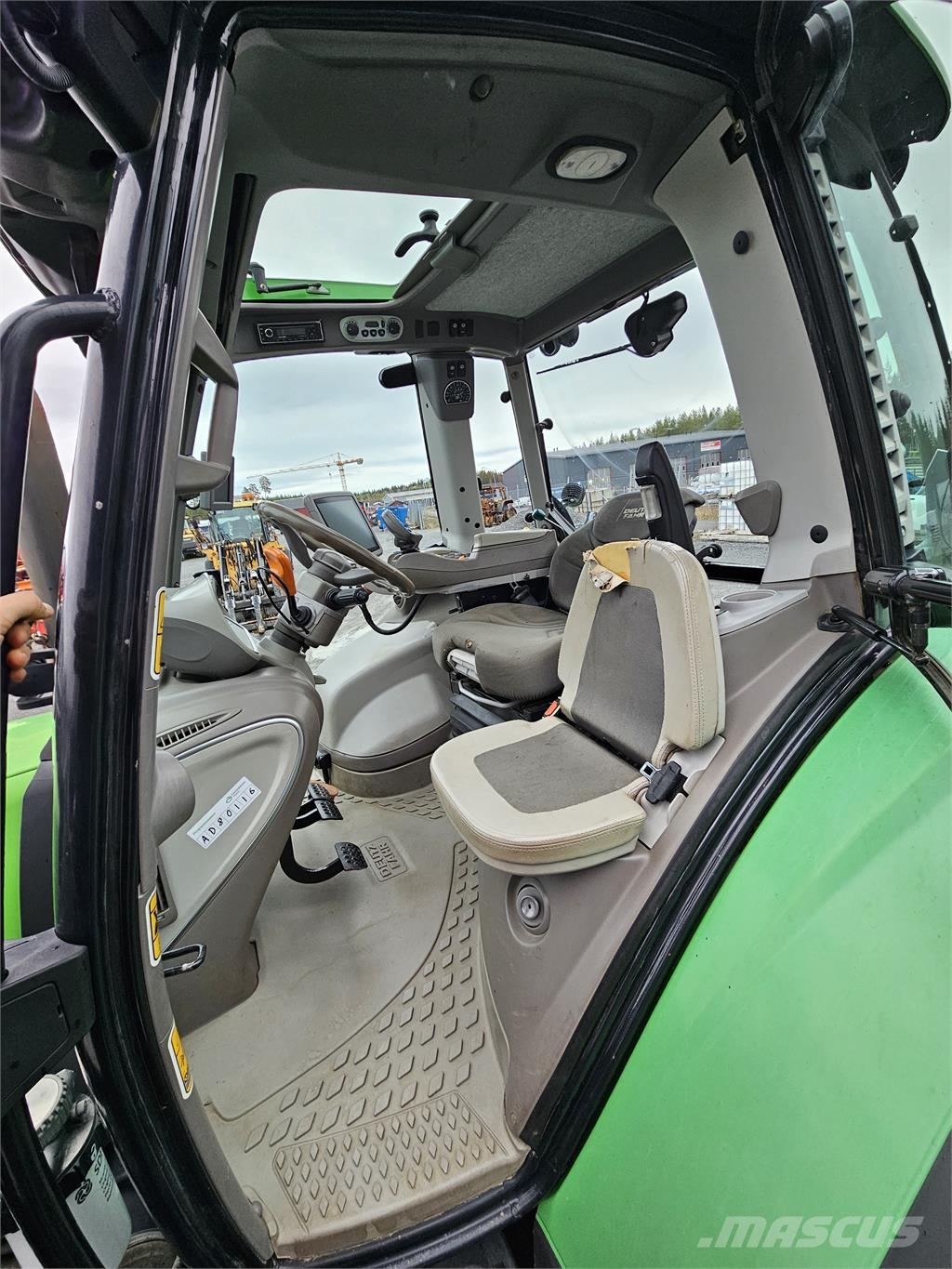 Deutz 6160.4+L+F+PTO トラクター