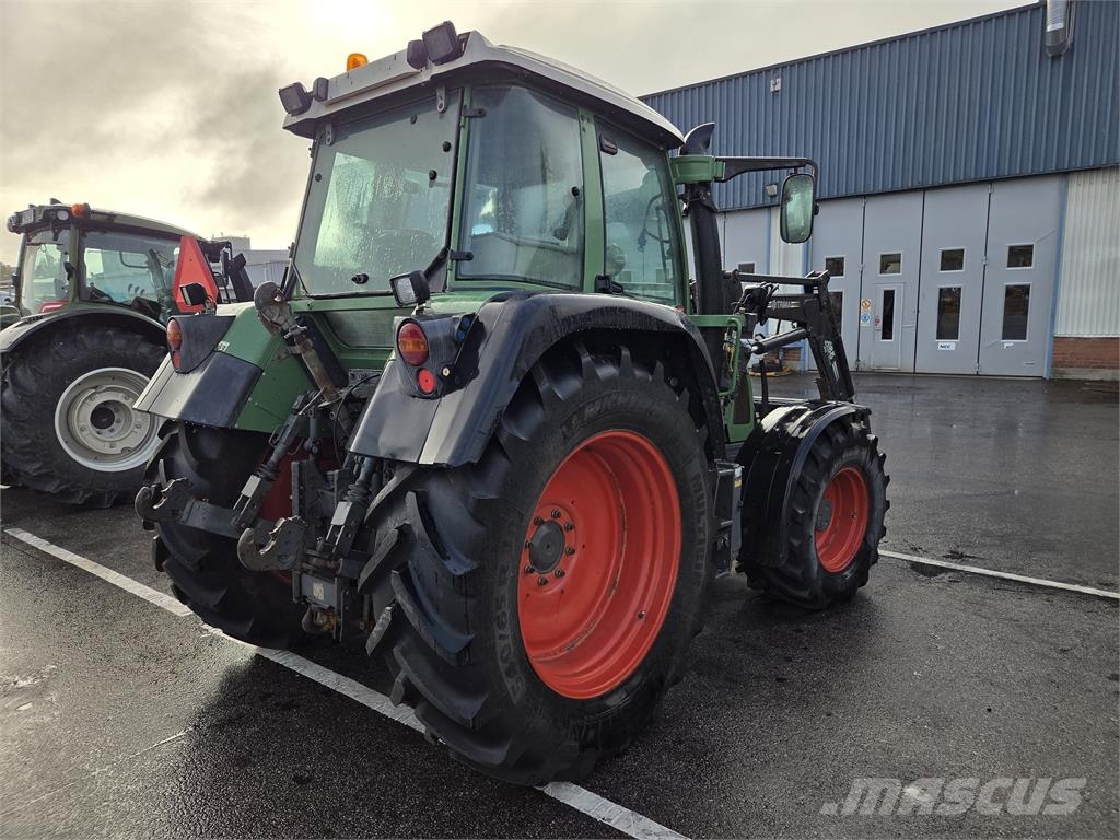 Fendt 411 VARIO Tractors