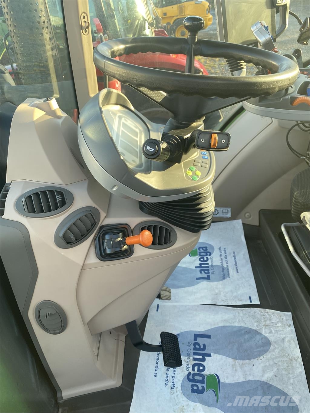 Fendt 516 VARIO S4 +L+FL+PTO الجرارات