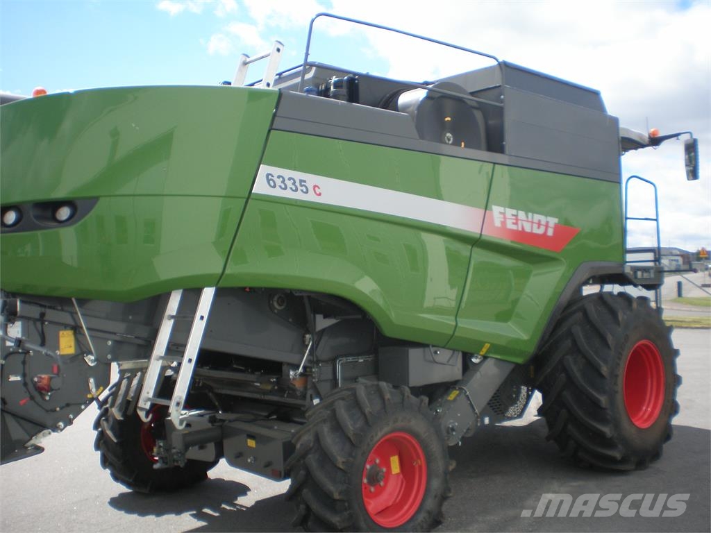 Fendt 6335 C حصادات