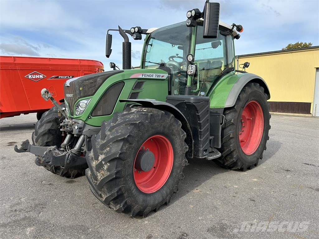 Fendt 720 VARIO + FL +GPS Tractors
