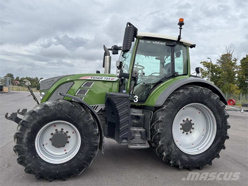 Fendt 724 VARIO Traktoriai