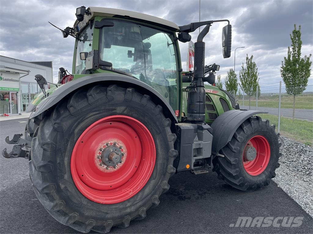 Fendt 724 VARIO GEN6 Трактори