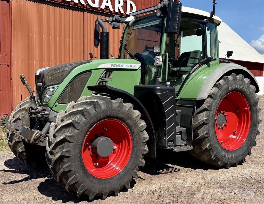 Fendt 724 VARIO SCR + FL + GPS Tractores
