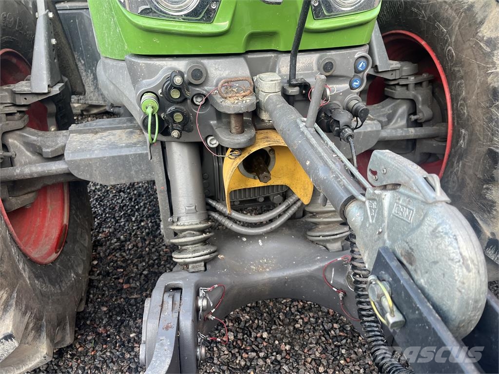 Fendt 828 VARIO Traktorer