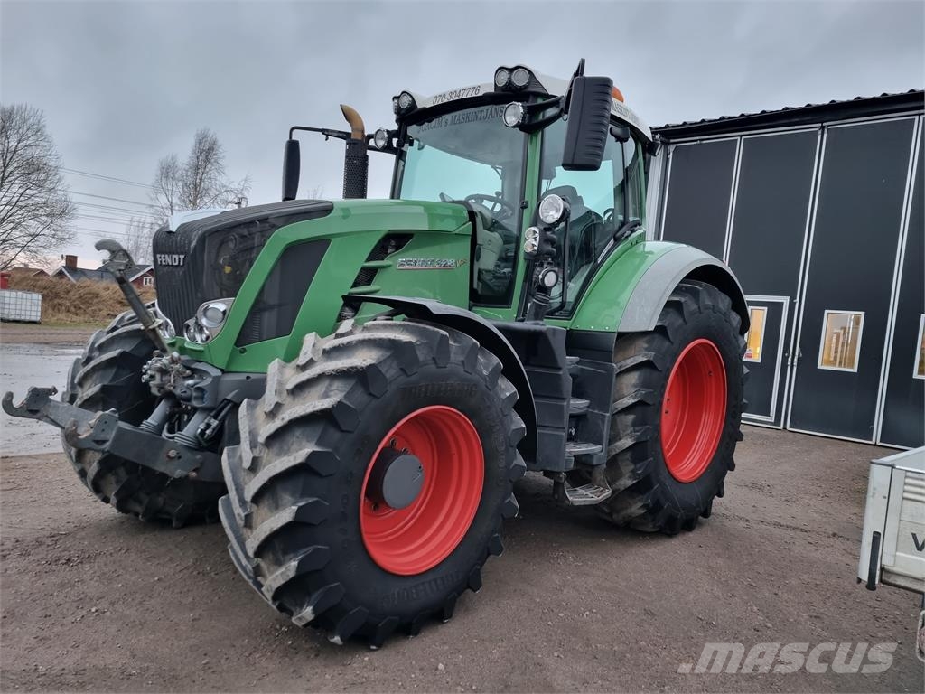 Fendt 828 VARIO PROFI Трактори