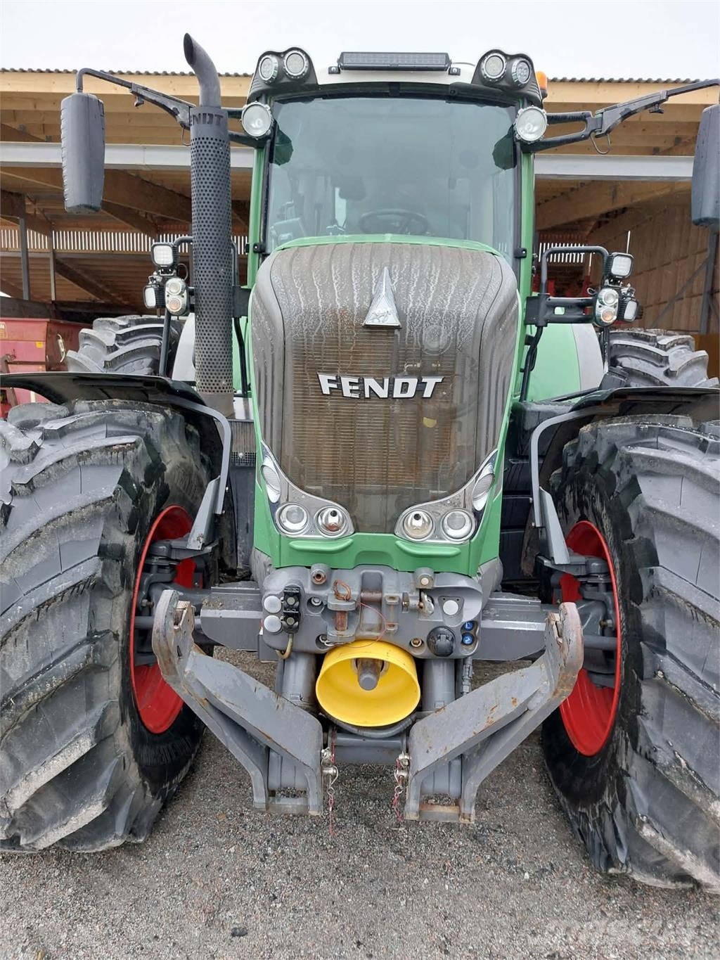 Fendt 828 VARIO PROFI PLUS FRONTPTO Tractors