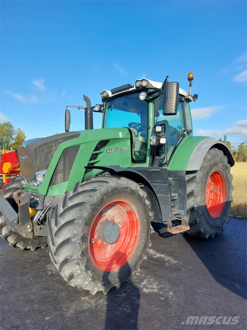 Fendt 828 VARIO PROFI PLUS FRONTPTO Tractores