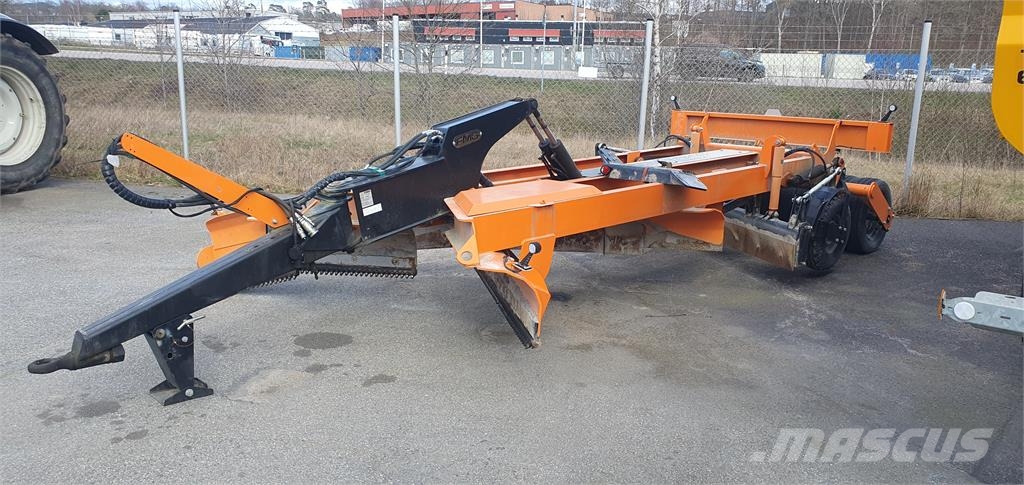 FMG TLN250 Rastras para caminos