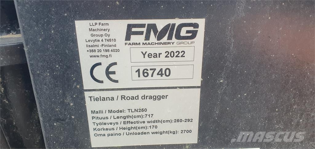 FMG TLN250 Rastras para caminos