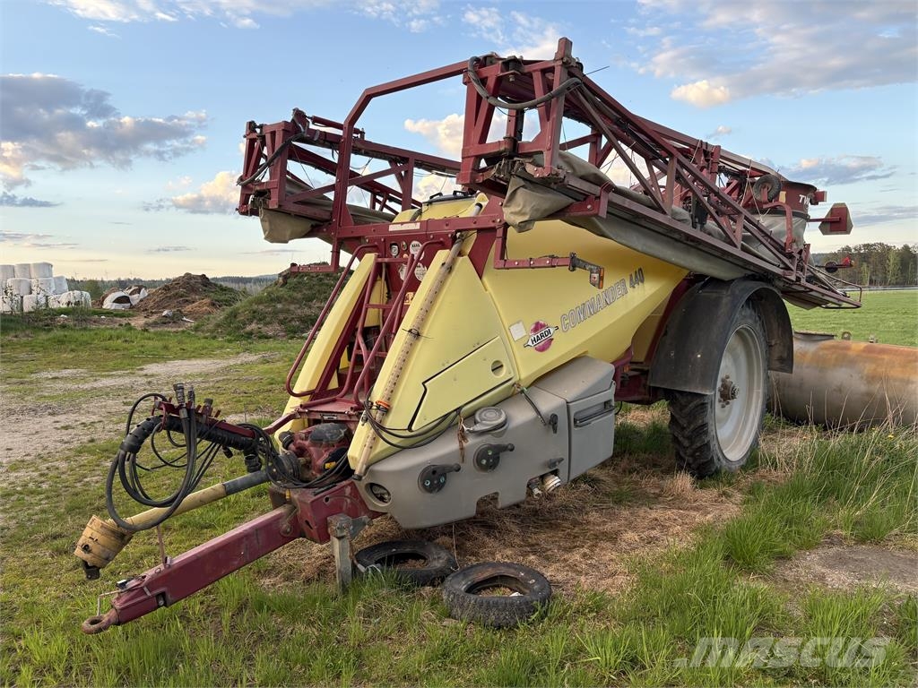 Hardi Commander 4500 Įmontuoti purkštuvai