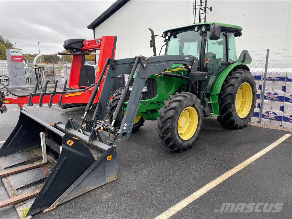 John Deere 5070M Traktori