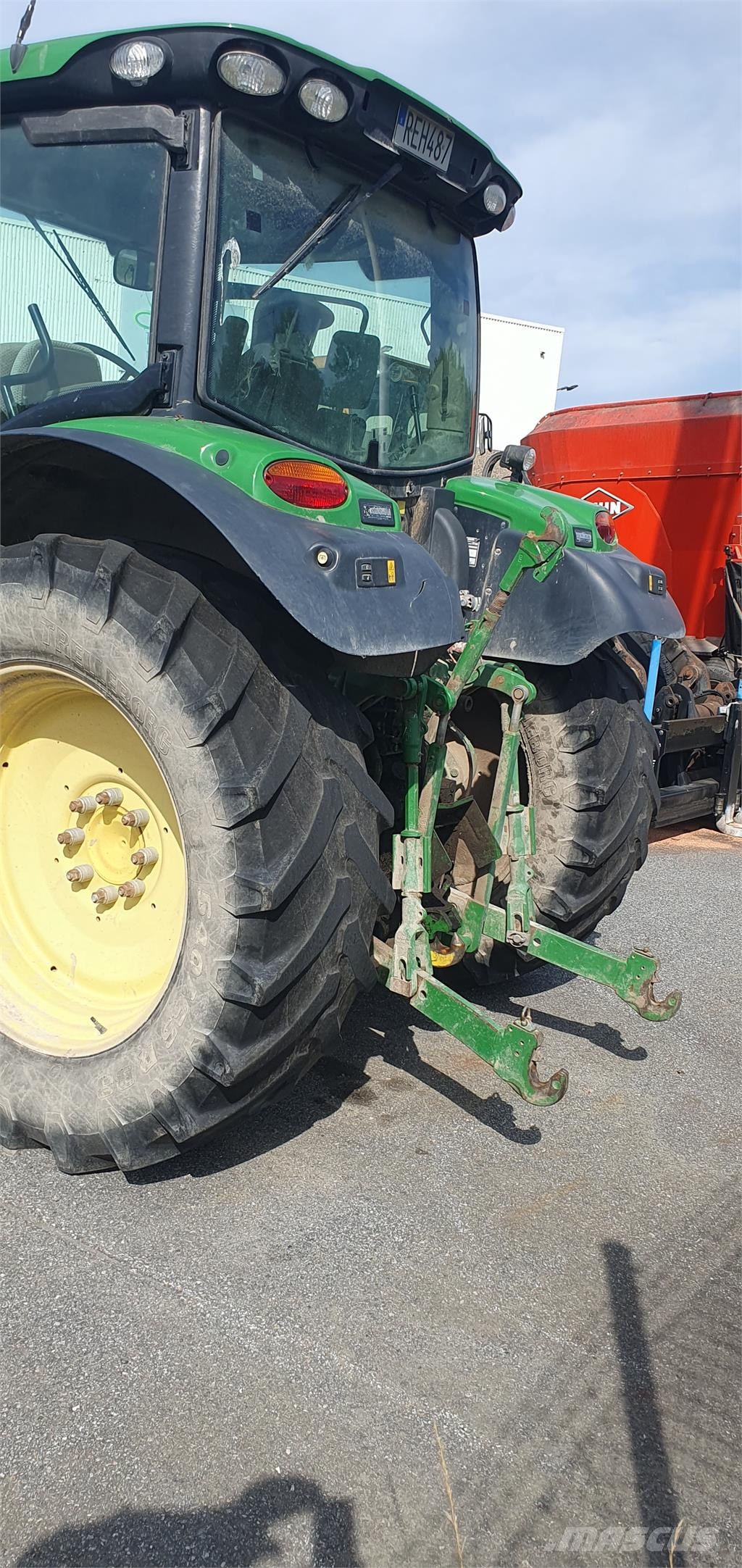 John Deere 6130R Trattori