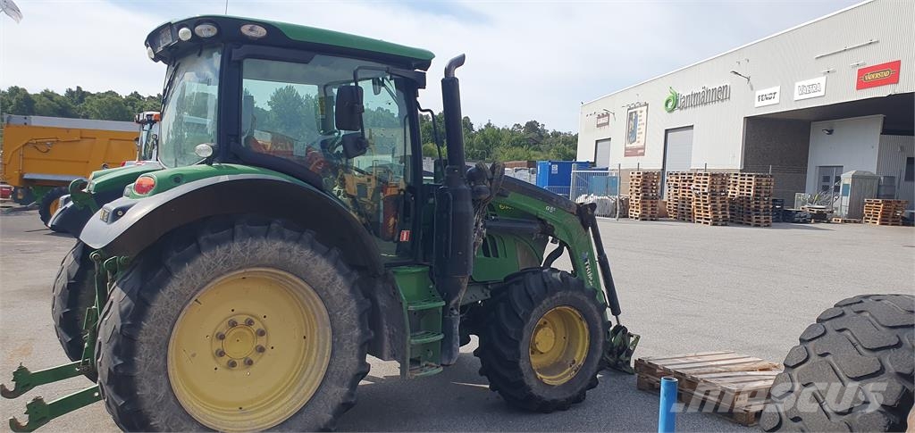 John Deere 6130R Trattori