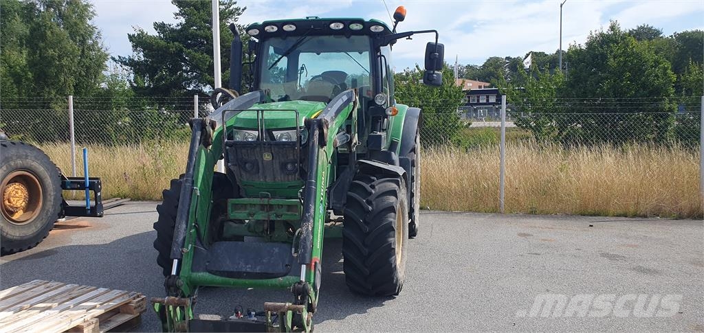 John Deere 6130R Trattori