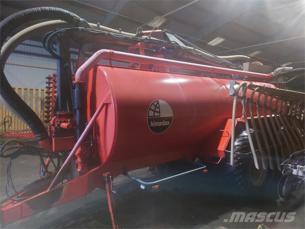 Kimadan B15000L/12M/KRAN Cisterne za gnojnico