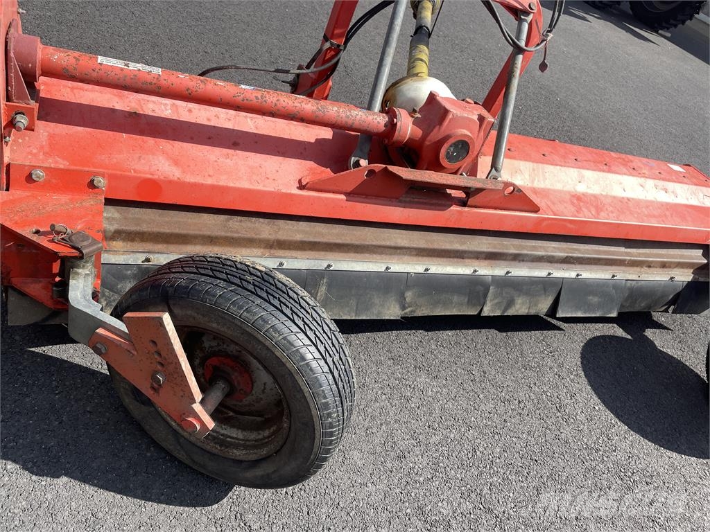 Kuhn BP30 SLAGHACK معدات أخرى لحصاد العلف