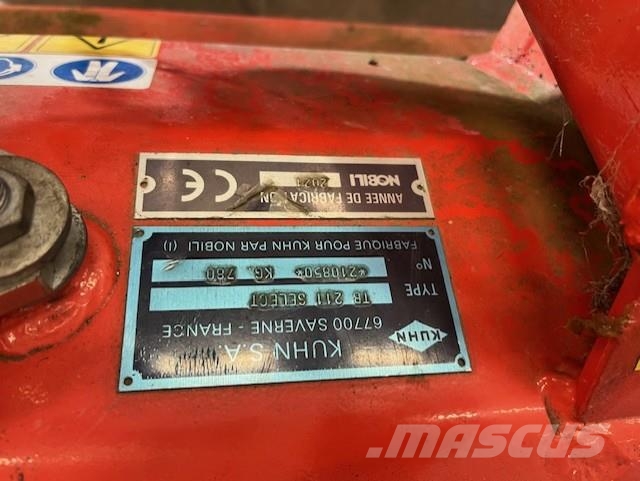 Kuhn TB211 جزازات