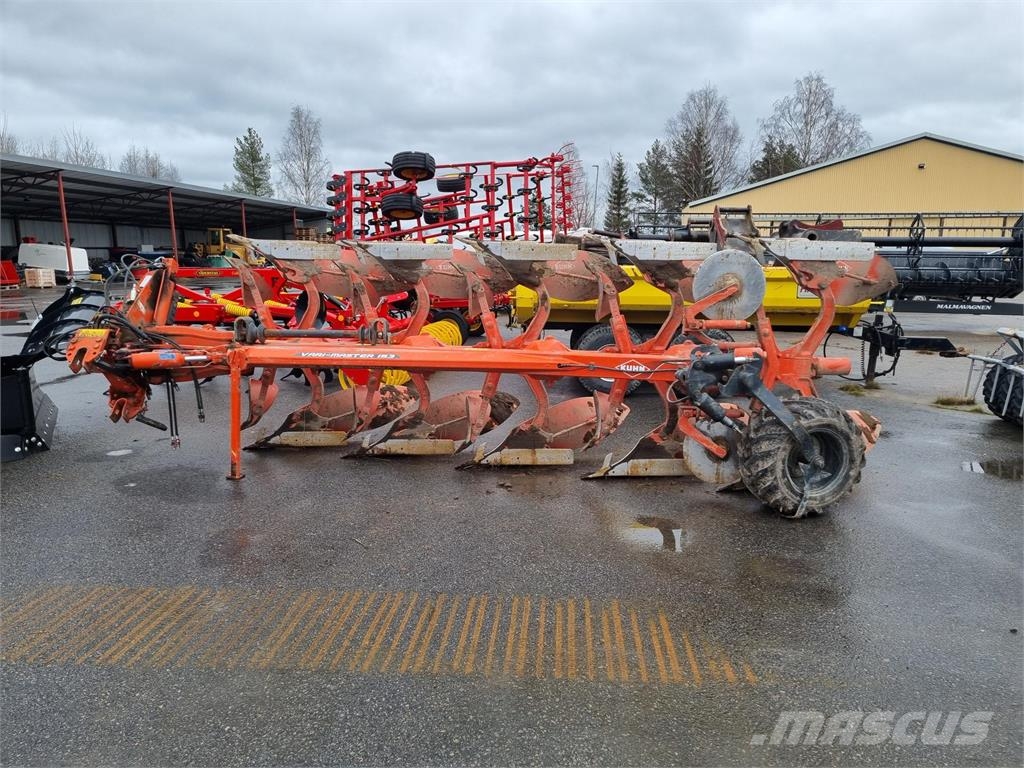 Kuhn VARI-MASTER 153 5E NSH 96 Arados reversíveis
