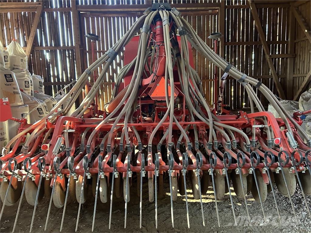 Kverneland Taarup KVERNELAND U-DRILL PLUS 4001 ISOBUS 鑽頭