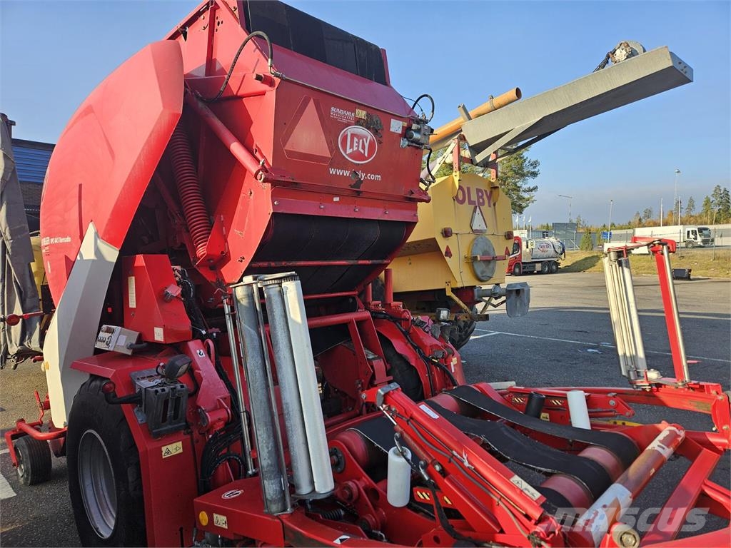 Lely WELGER RPC445 TORNADO Rundballenpressen