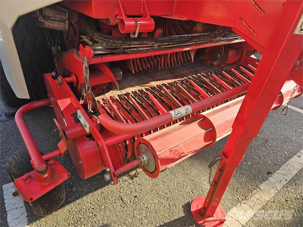Lely WELGER RPC445 TORNADO Rundballenpressen