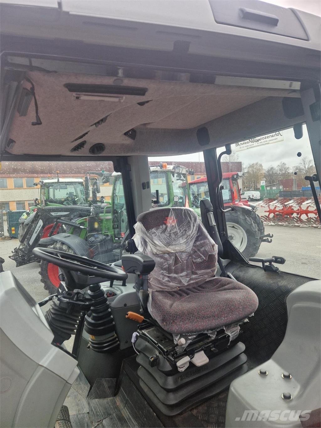 Massey Ferguson 5420 +L Tractores
