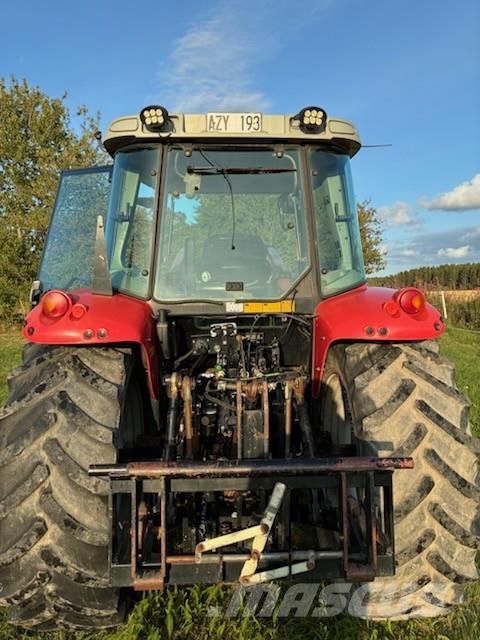 Massey Ferguson 5445 +L MF 945 Traktori