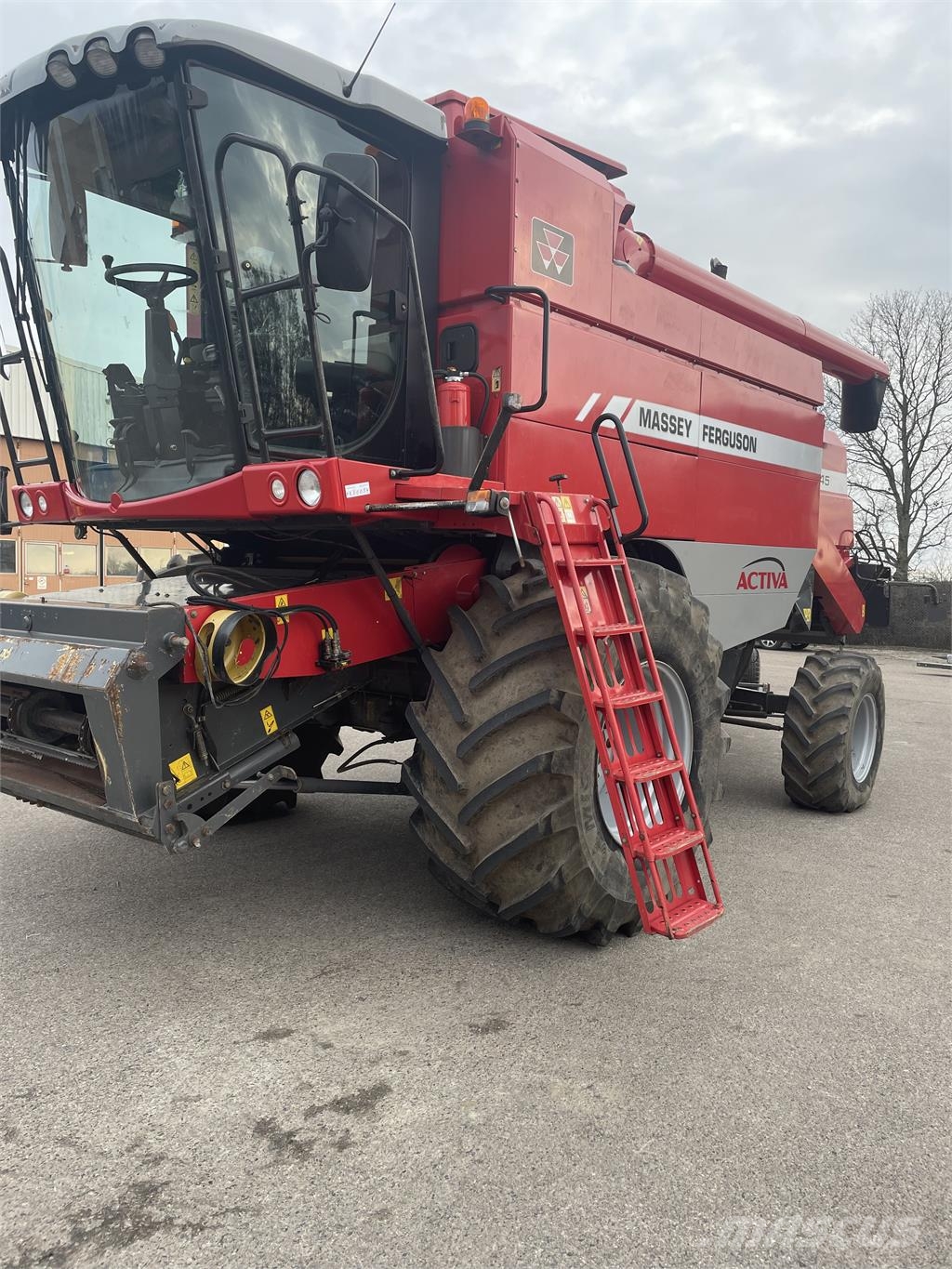 Massey Ferguson 7245 Teraviljakombainid