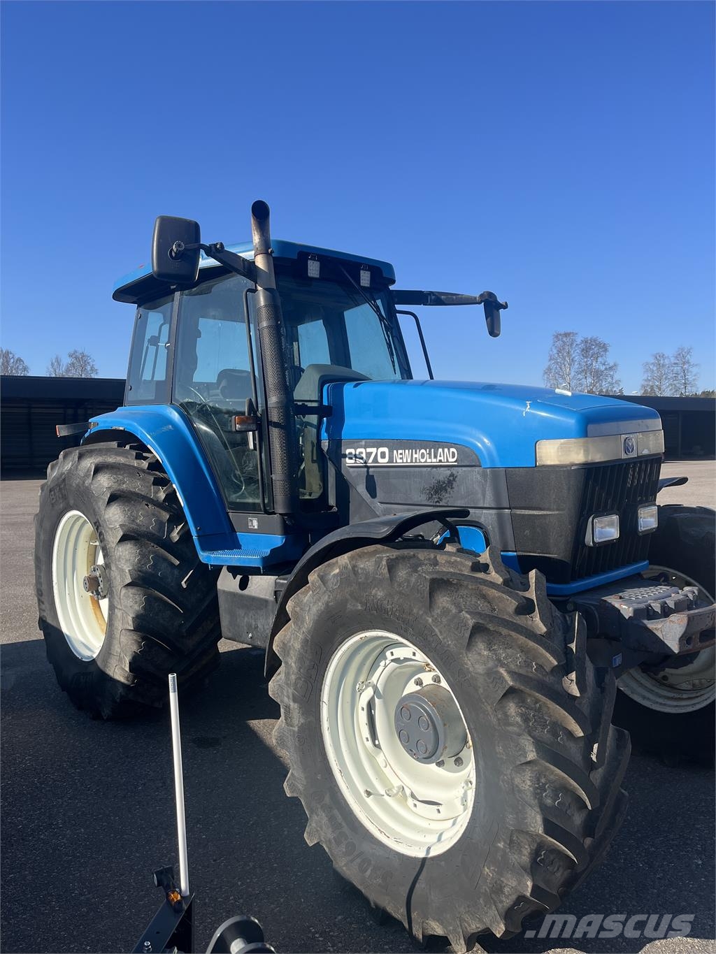 New Holland ÖVRIGA 8970 Traktori