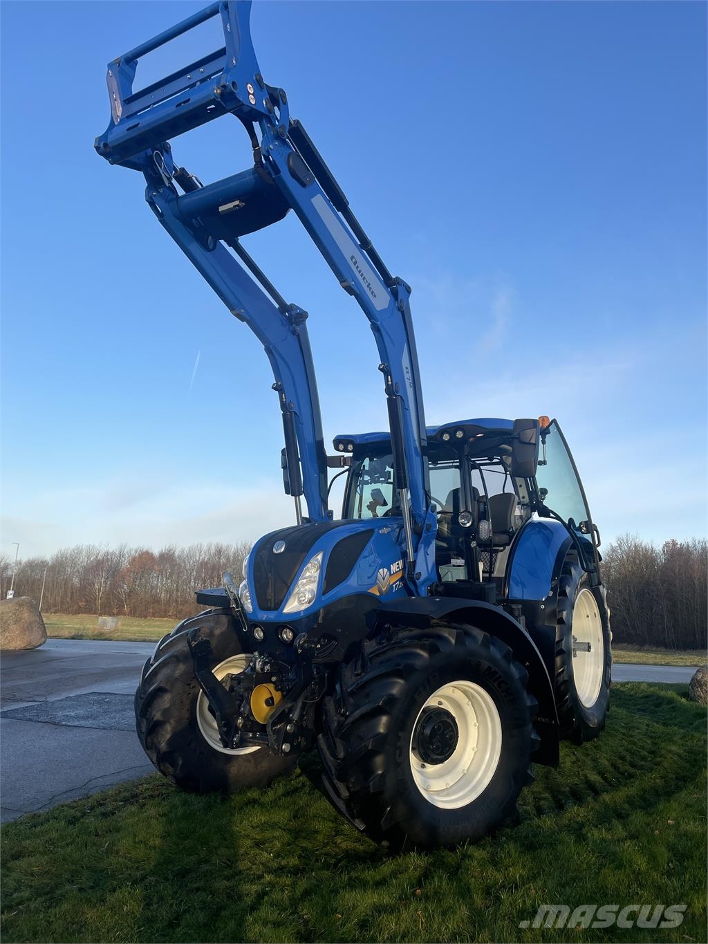 New Holland T7.225 트랙터