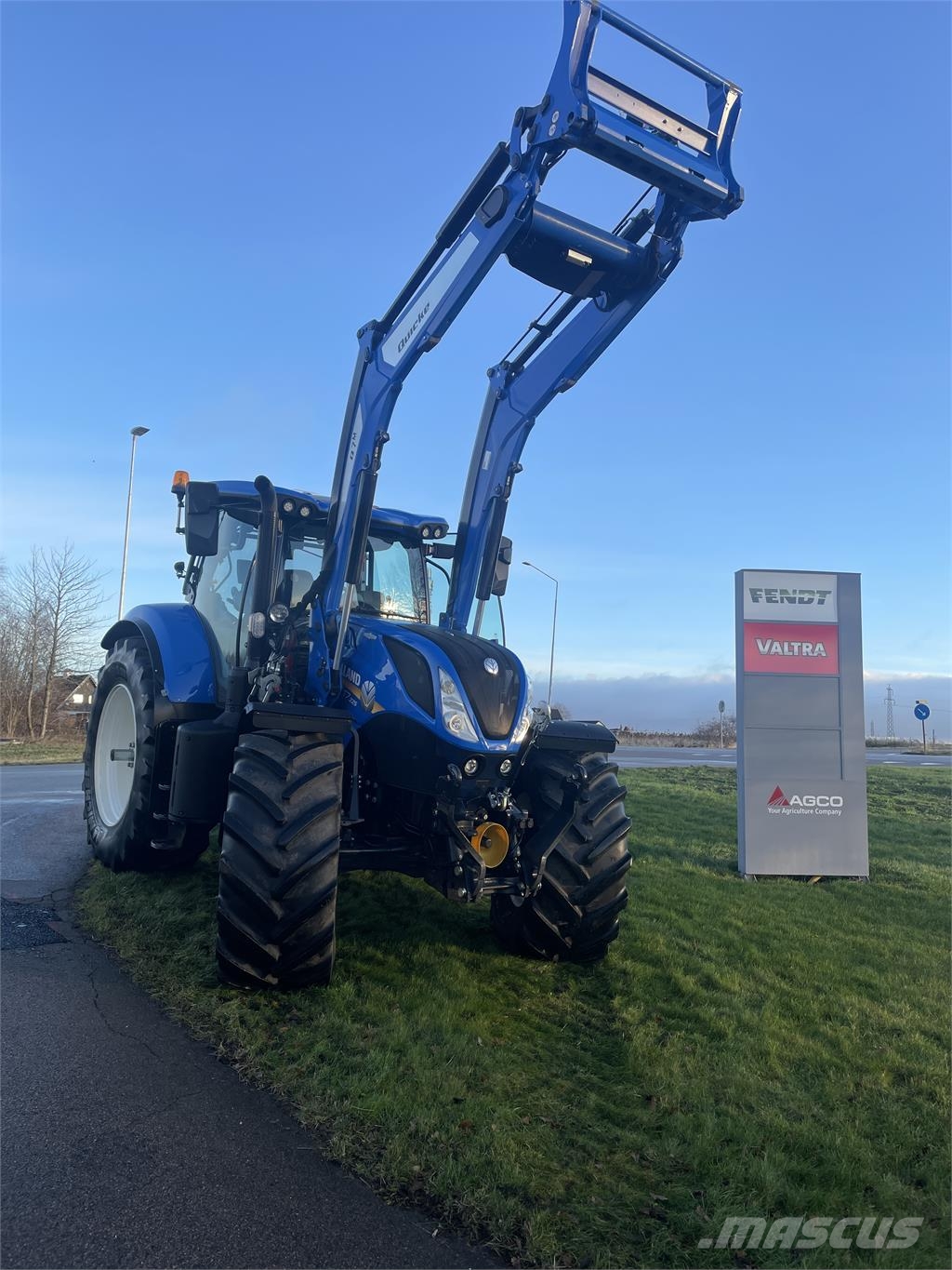New Holland T7.225 트랙터