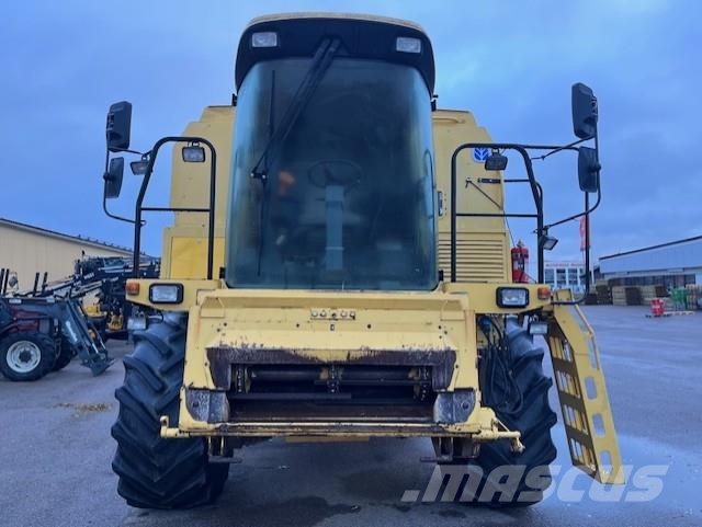 New Holland TX64 Mähdrescher